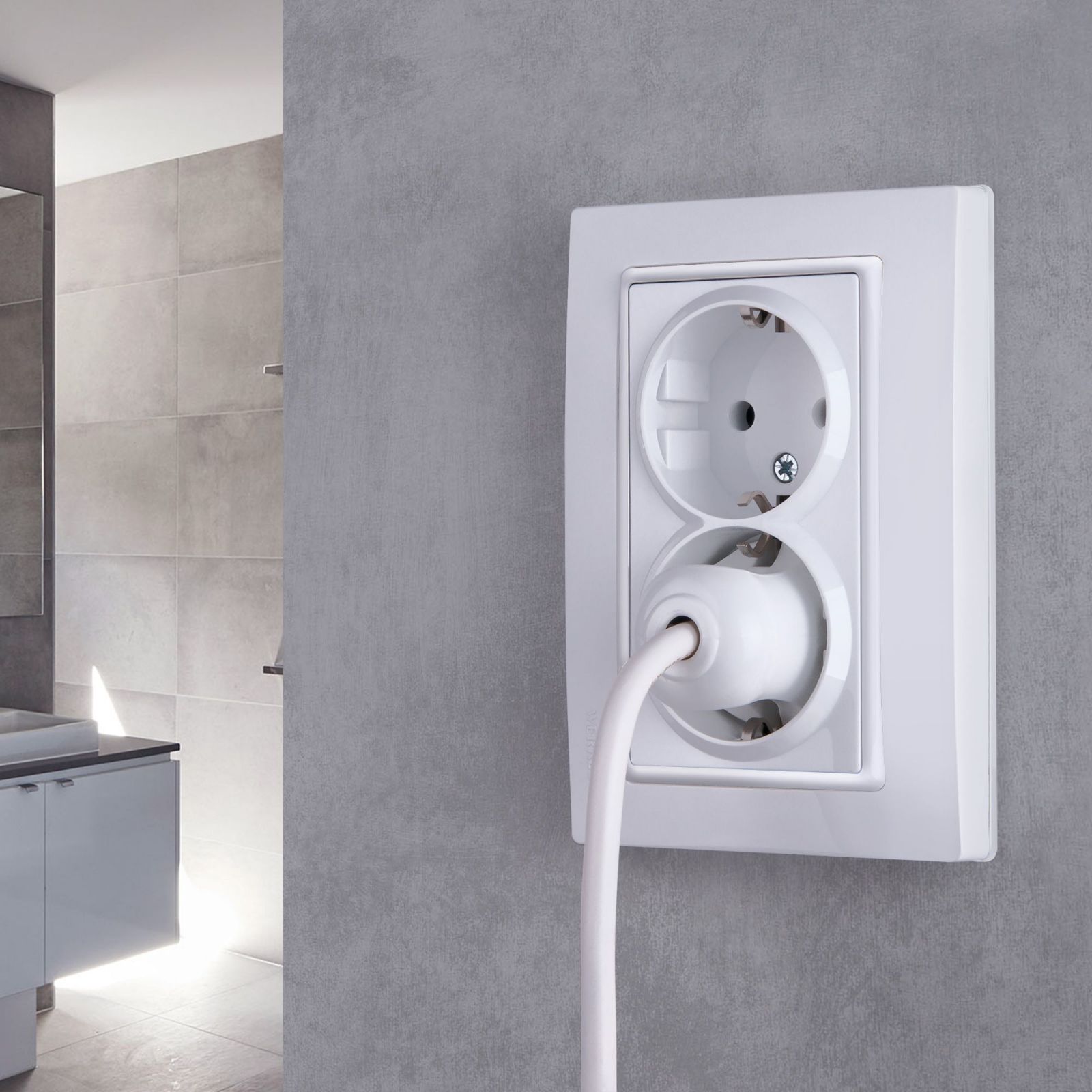 Розетка двойная с заземлением (белый) 1 Всё для интерьера и ремонта в Костанае rozetka dvojnaya s zazemleniem belyj Всё для интерьера и ремонта в Костанае